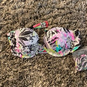 Victoria Secret Swim! Never worn top.